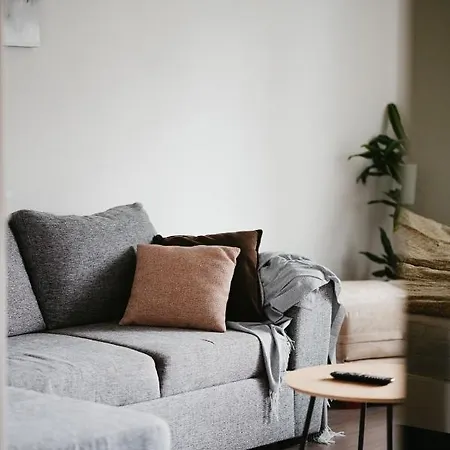 Kaksio Jaerven Rannalla, Tampereen Vieressae! *