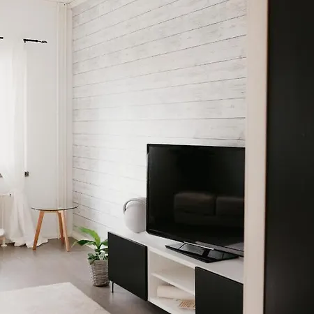 Kaksio Jaerven Rannalla, Tampereen Vieressae! Lejlighed *