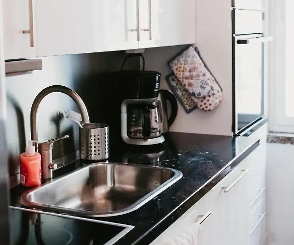 Kaksio Jaerven Rannalla, Tampereen Vieressae! Linnavuori