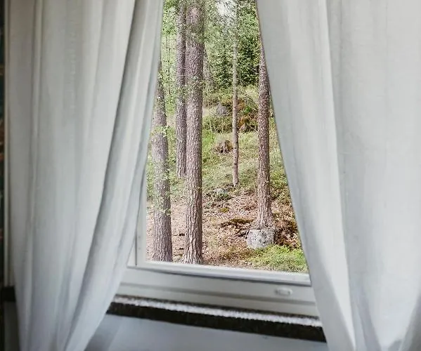 Kaksio Jaerven Rannalla, Tampereen Vieressae! *